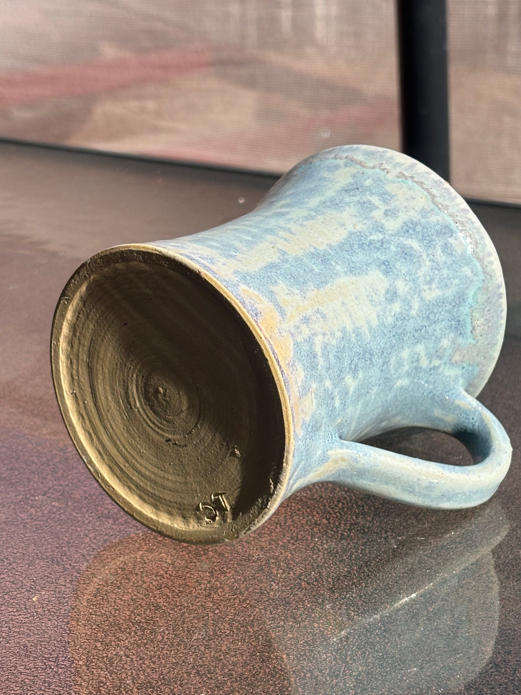 Two Tone Hourglass Mug