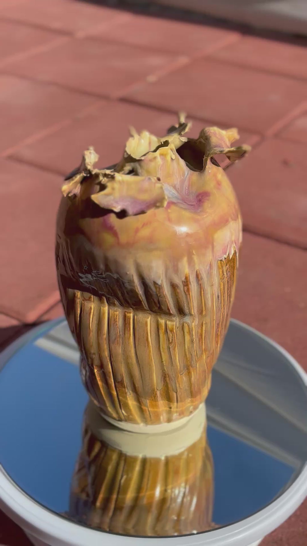 Peanut Vase